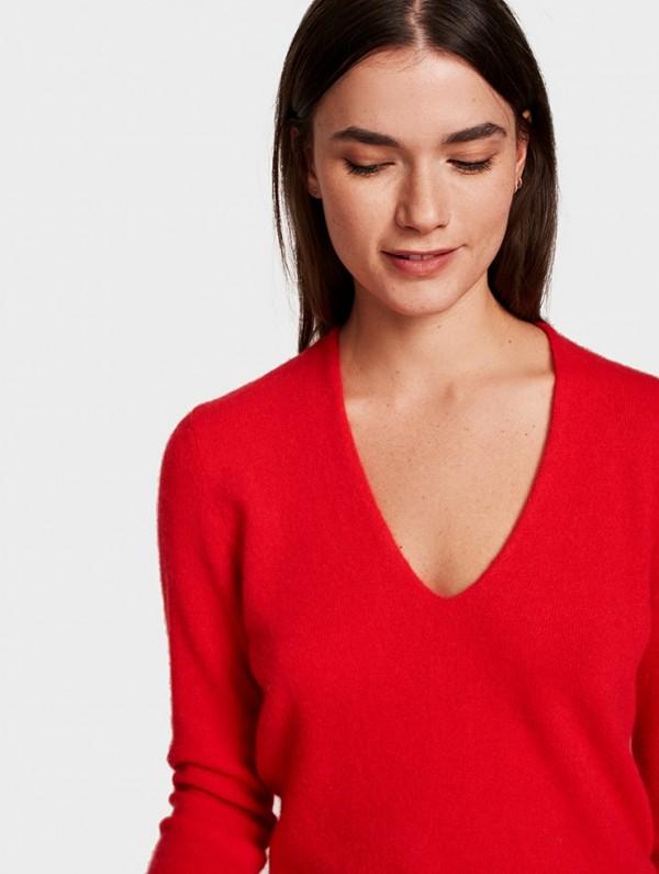 White + Warren- Soft V Neck Chili Red Heather