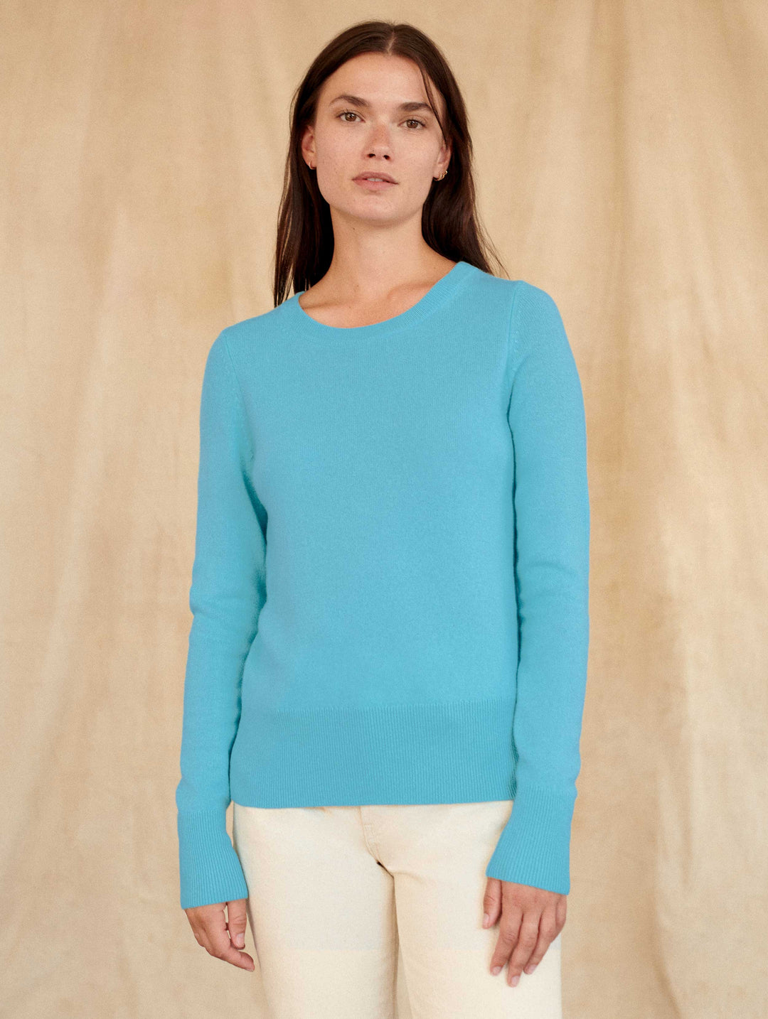 White + Warren - Cashmere Long Sleeve Crew Neck Sweater in Reflection Blue