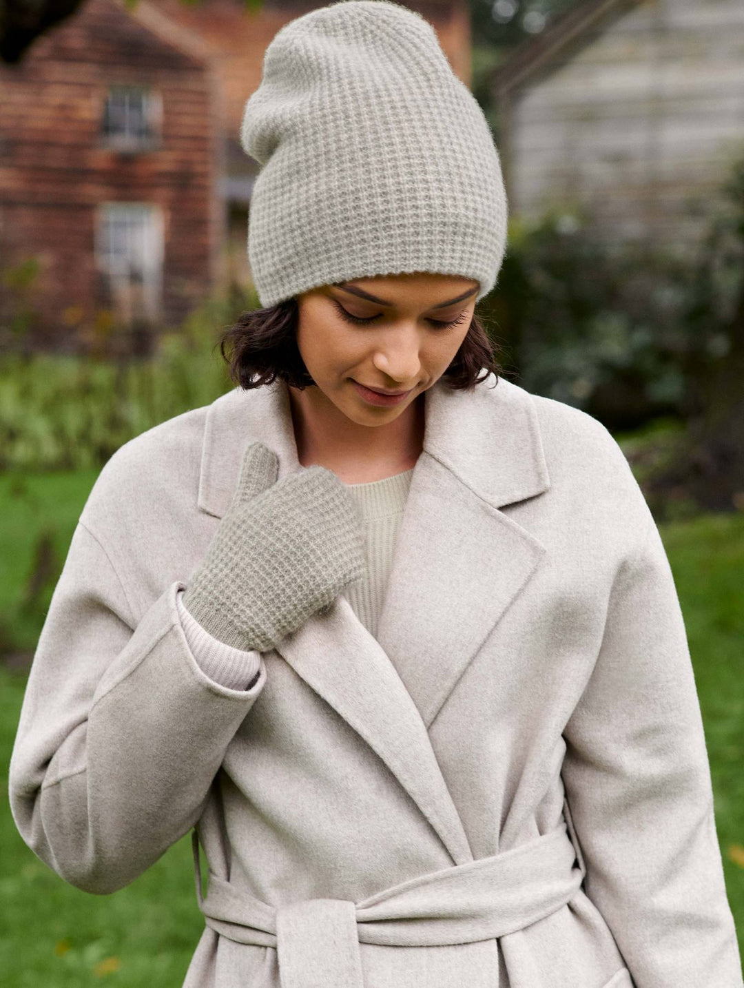White + Warren - Cashmere Thermal Mittens in Misty Grey Heather