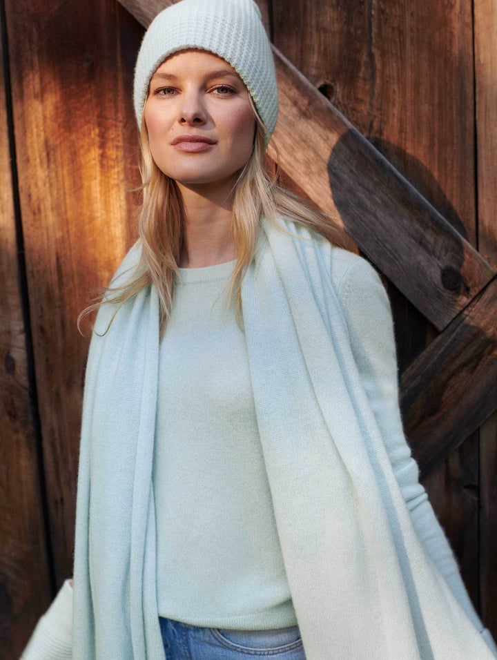 White + Warren - Cashmere Travel Wrap in Daylight Blue