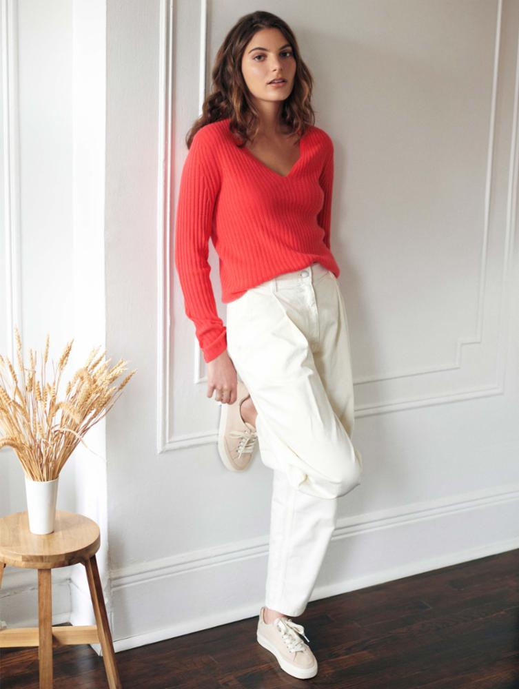 White + Warren - Cashmere Ribbed Stitch V Neck Sweater in Candy Red