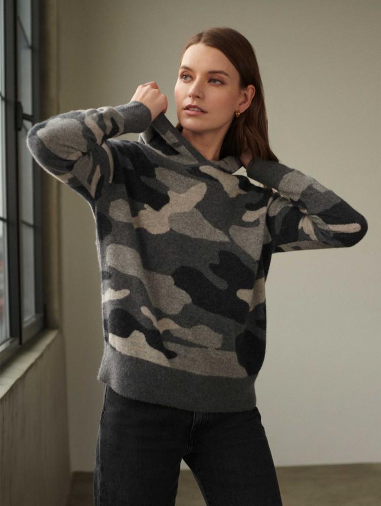 White + Warren - Cashmere Camo Intarsia Hoodie in Charcoal Combo