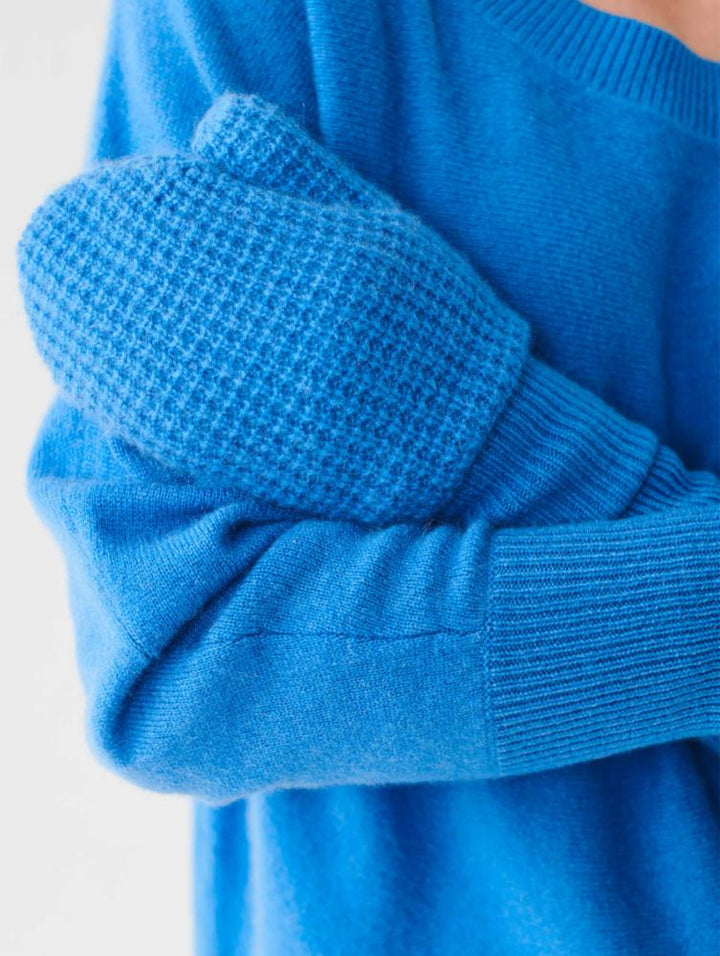 White + Warren - Cashmere Thermal Mittens in Celestial Blue