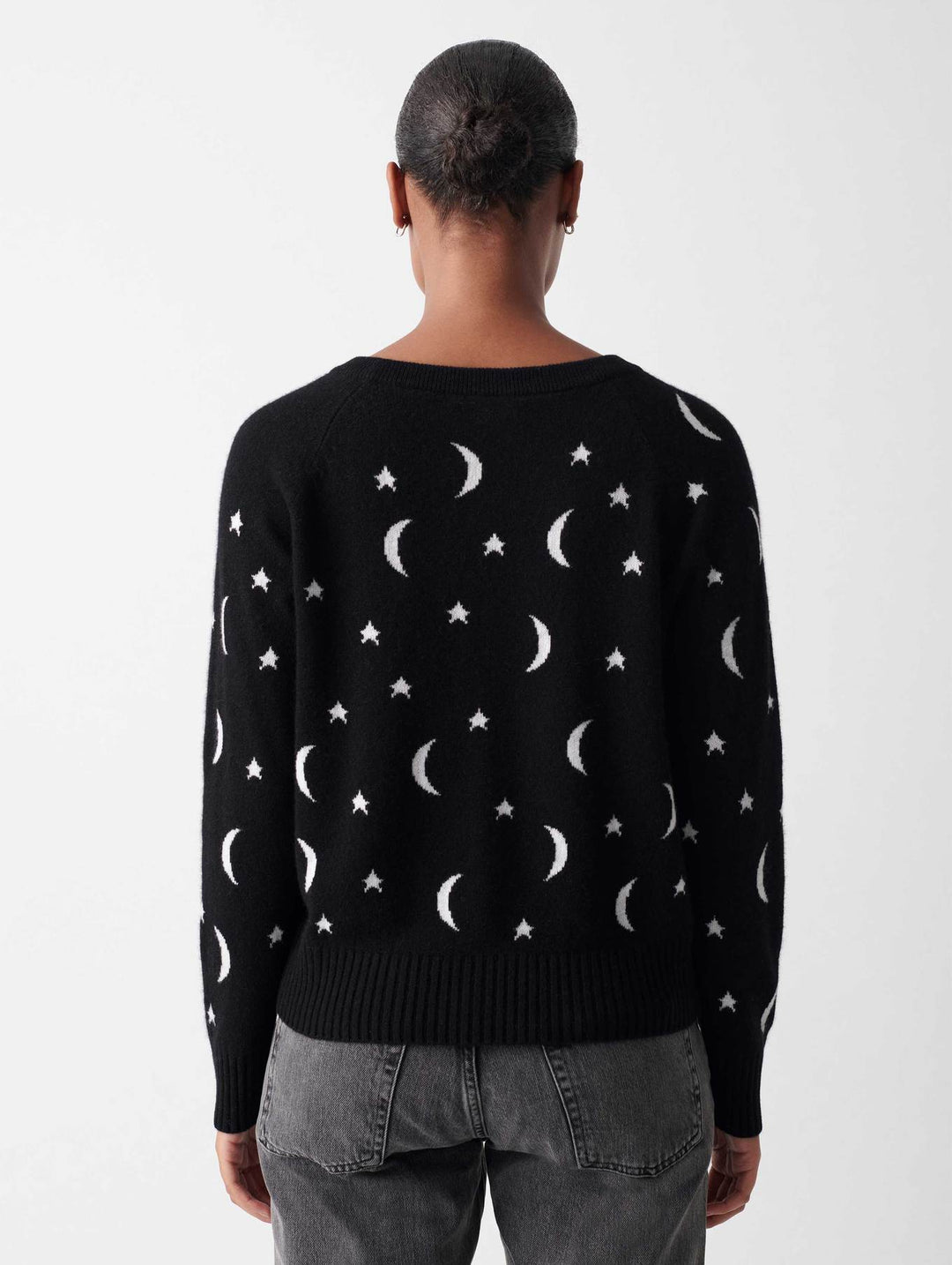 White + Warren - Cashmere New Moon Intarsia Sweatshirt in Black/Soft White