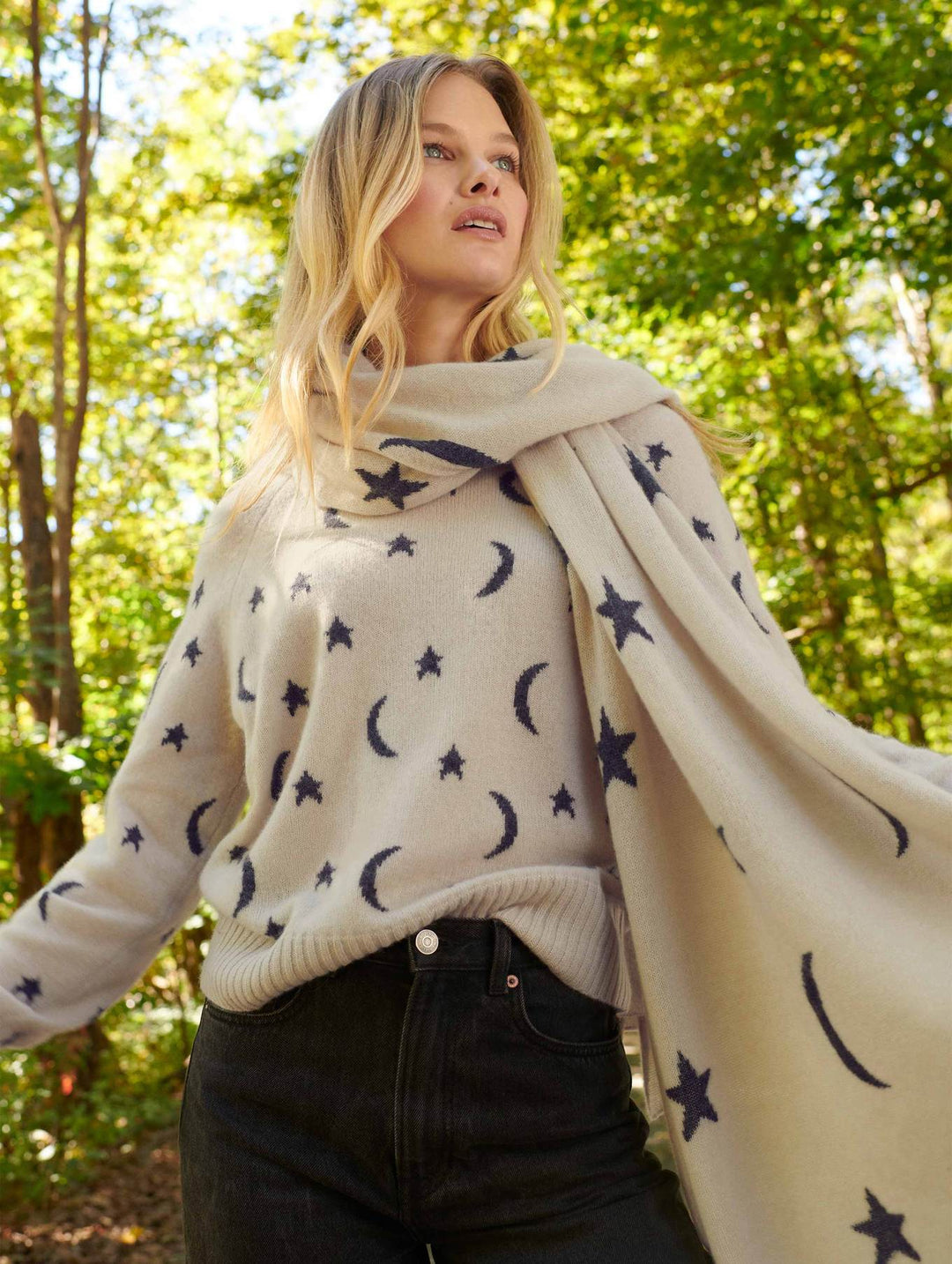 White + Warren - Cashmere New Moon Intarsia Sweatshirt in Moonstone/Charcoal Heather