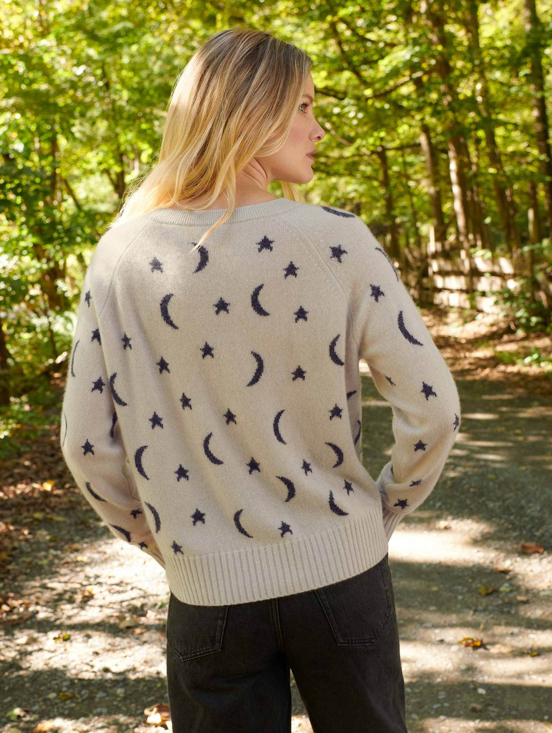 White + Warren - Cashmere New Moon Intarsia Sweatshirt in Moonstone/Charcoal Heather