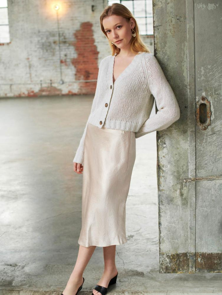 White + Warren - Lofty Cashmere Silk V Neck Cardigan in Light Grey Marl