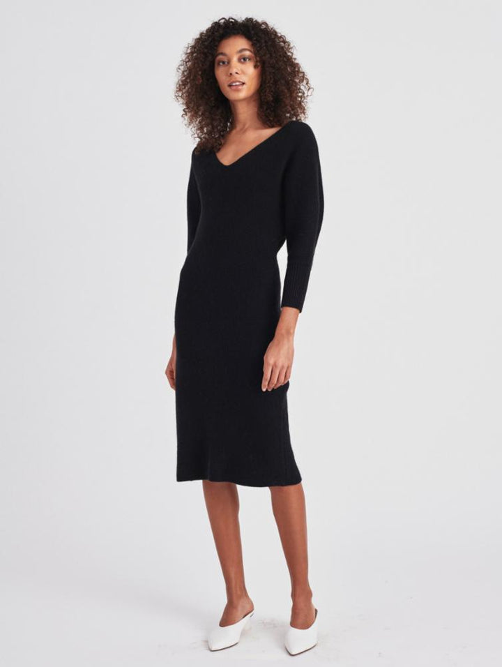 White + Warren - Cashmere Ribbed V Neck Dress in Black