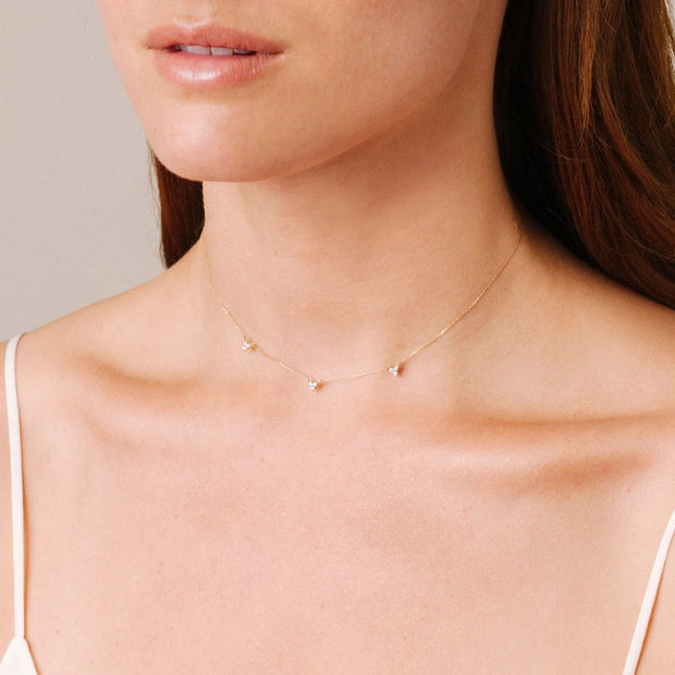 Adina - 3 Cluster Chain Choker Necklace in Yellow Gold