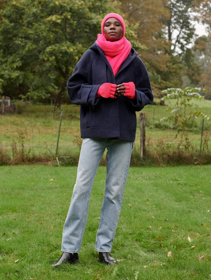 White + Warren - Cashmere Ribbed Pop Top Gloves in Neon Pink Sunrise