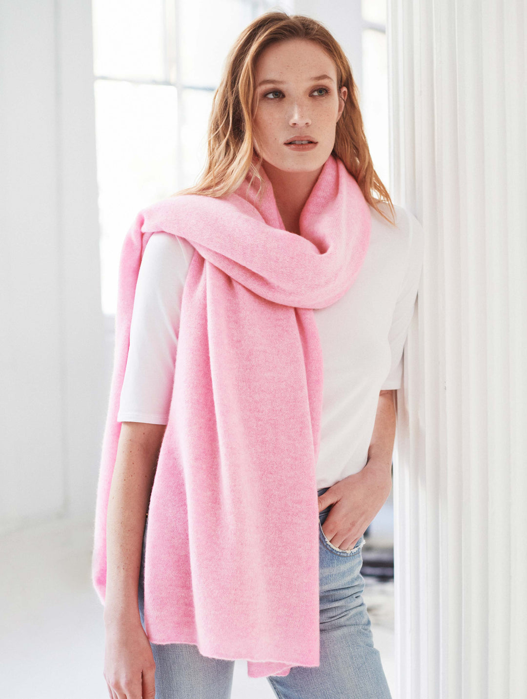 White + Warren - Cashmere Travel Wrap in Pink Buds