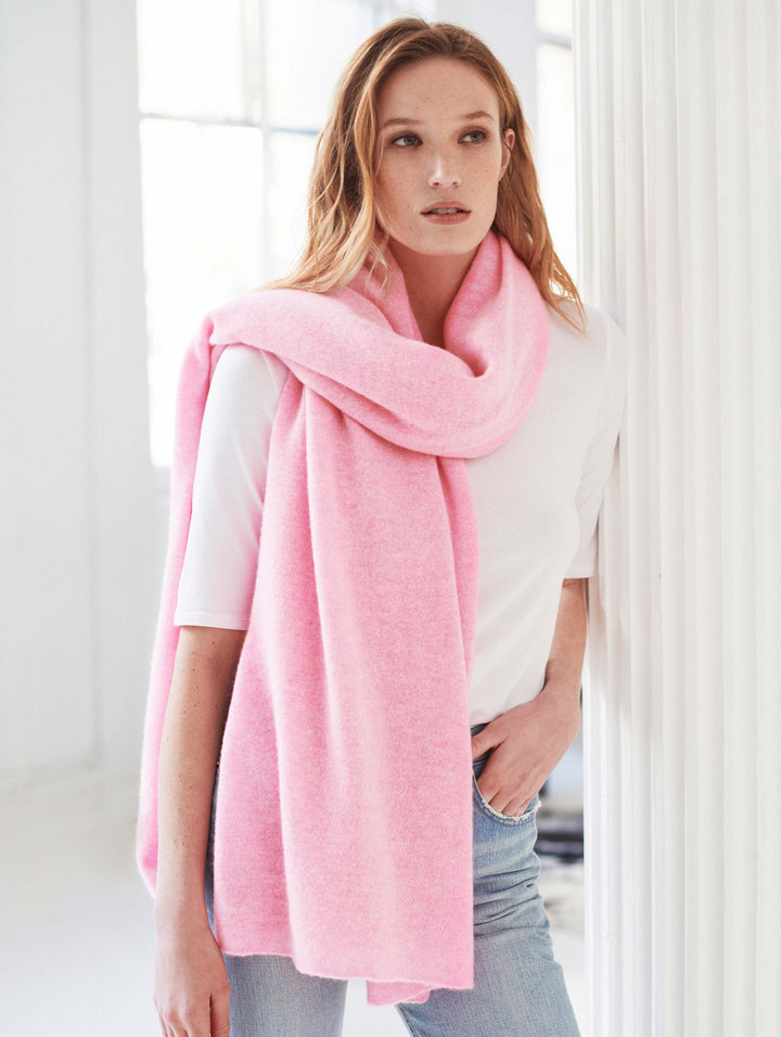 White + Warren - Cashmere Travel Wrap in Pink Buds