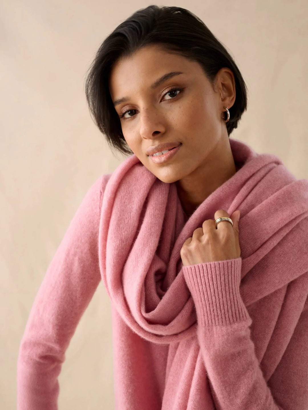 White + Warren - Cashmere Travel Wrap in Rose Gold Heather