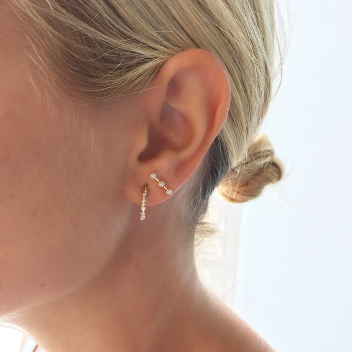 Adina - Five Diamond Huggie Hoops in Y14k Jewelry