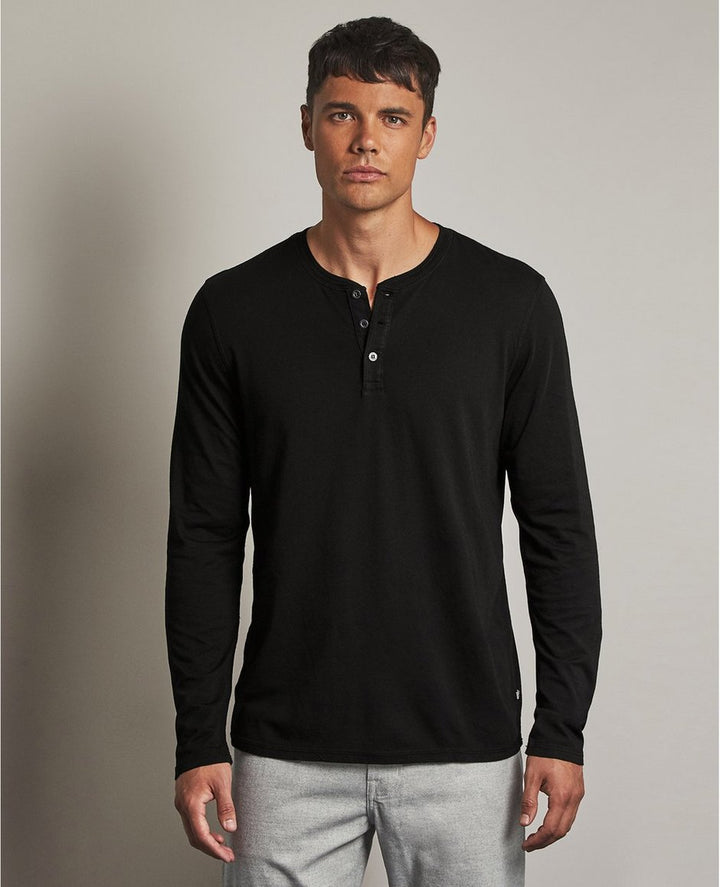 AG - Clyde Henley True Black