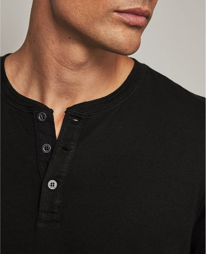 AG - Clyde Henley True Black