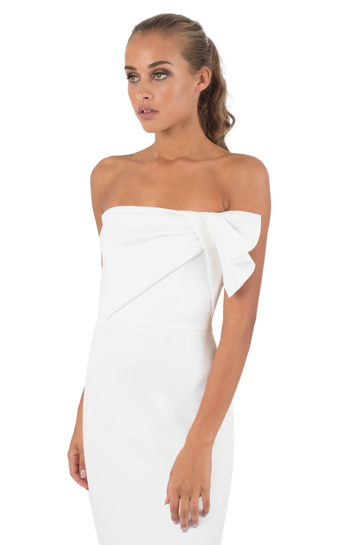 Black Halo - Divina Gown in Whip Cream