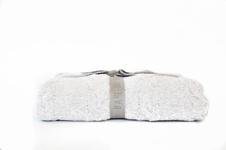 Barefoot Dreams - Cozychic Heathered Cable Blanket in Oyster