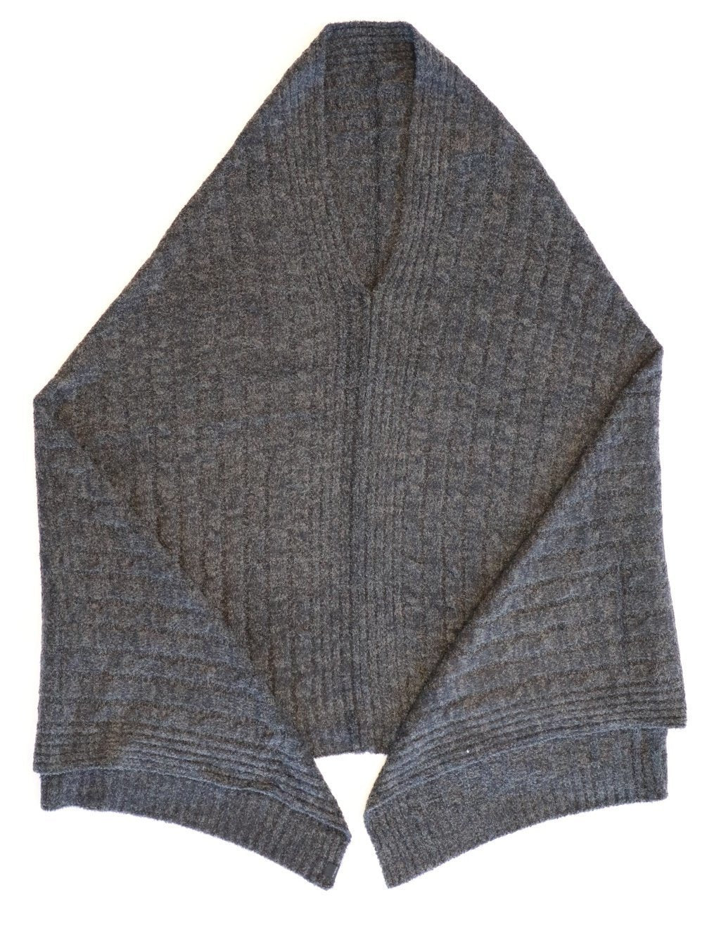 BAREFOOT DREAMS- Cozychic Lite Cable Poncho in Carbon/Black