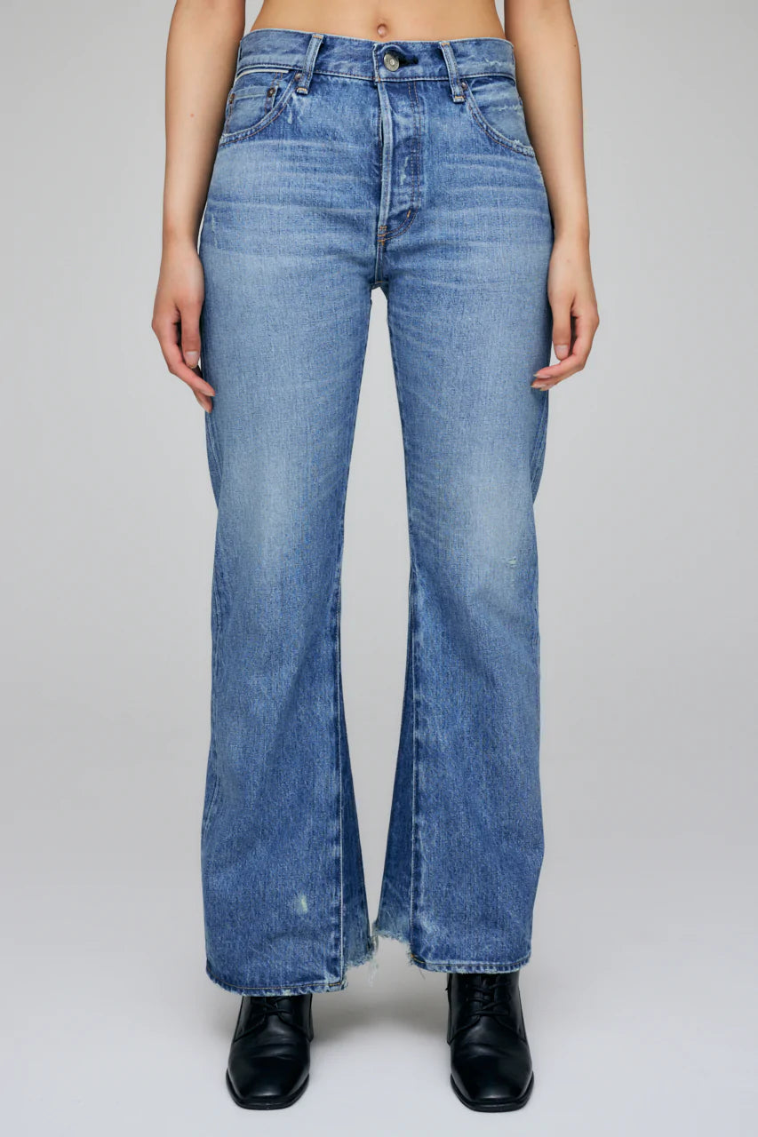 Moussy - MV Saint Charles Remake Flare in Blue