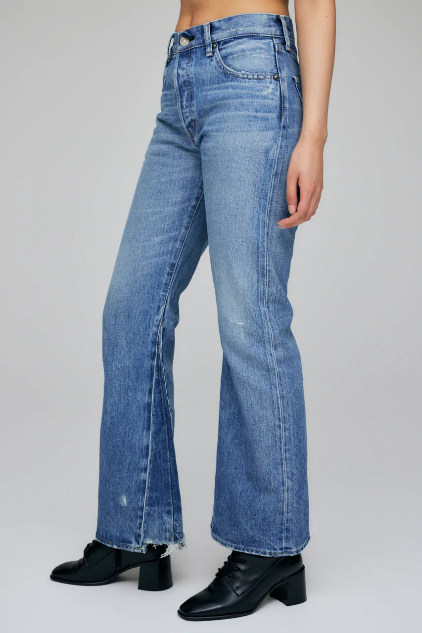 Moussy - MV Saint Charles Remake Flare in Blue