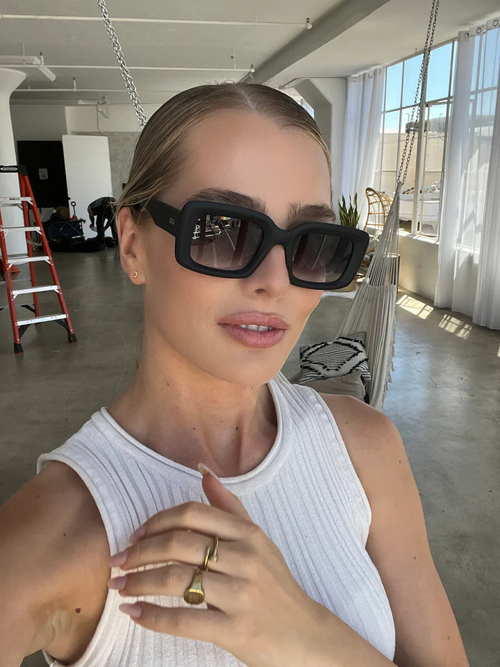 Otra Eyewear - Chelsea in Black Smoke Fade