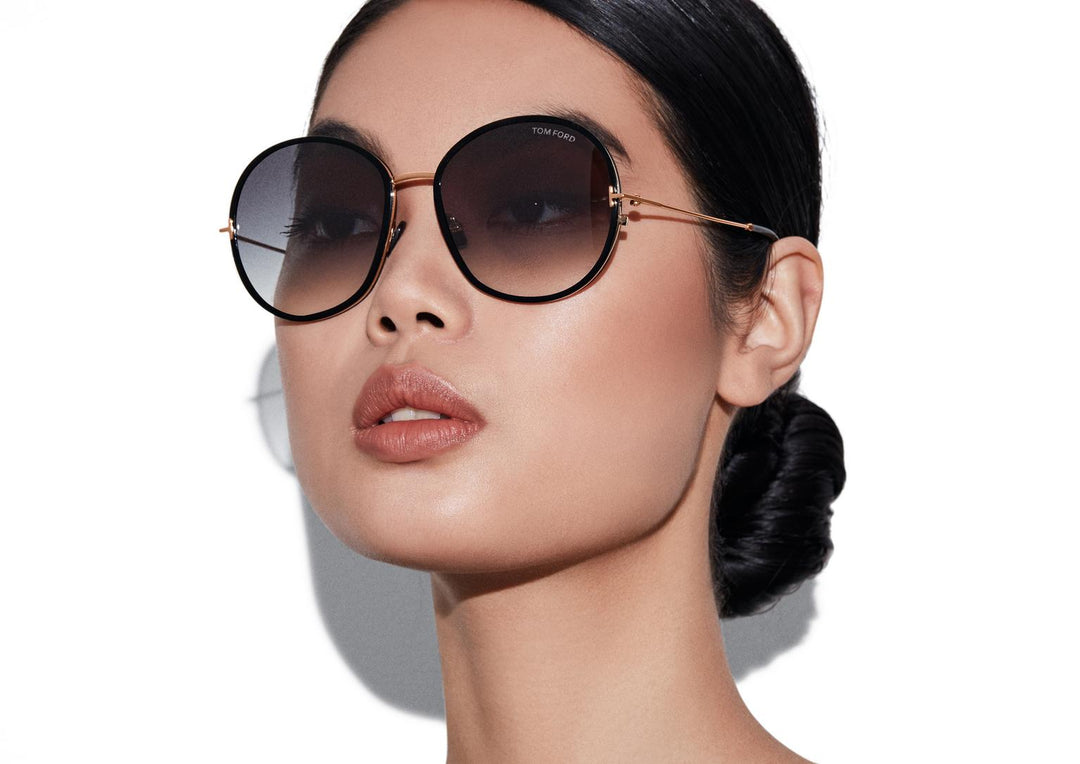 Tom Ford - Hunter Shiny Black Smoke Lense Sunglasses - FT0946 - 5801B Sunglasses