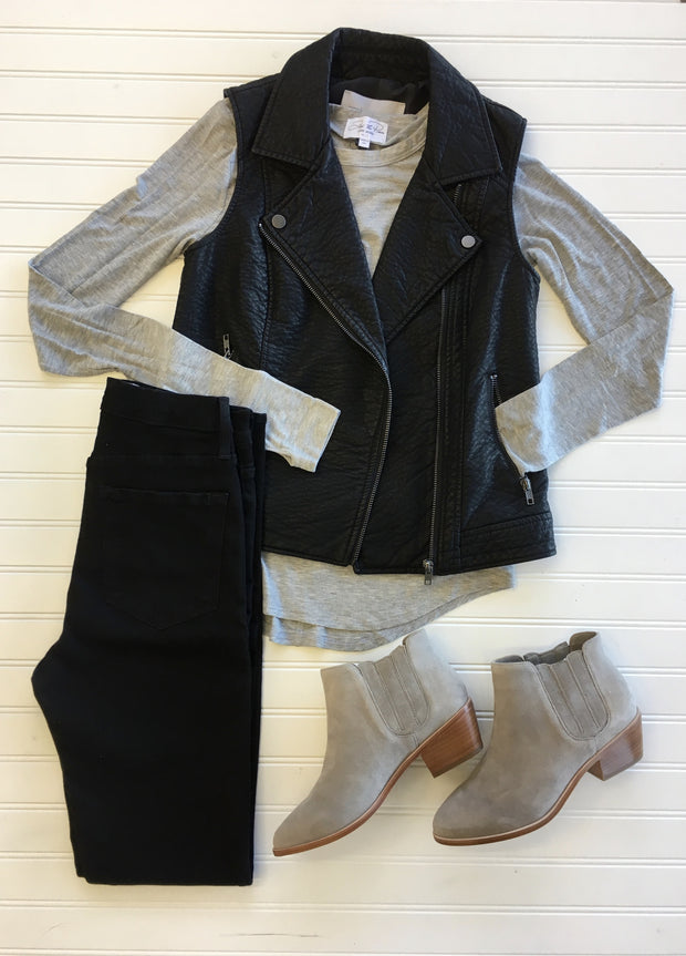 Cupcake & Cashmere Cupcakes and Cashmere - Bailey Vest Black at Blond Genius