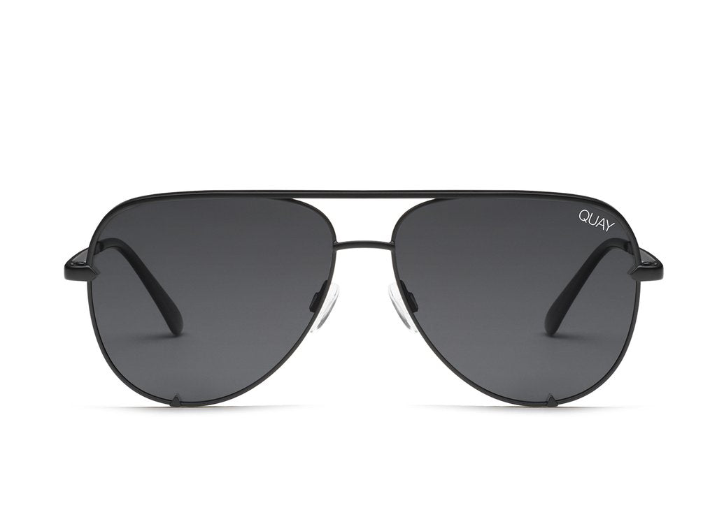 QUAY - High Key Sunglasses in Black/Smoke Lens – Blond Genius display picture 2