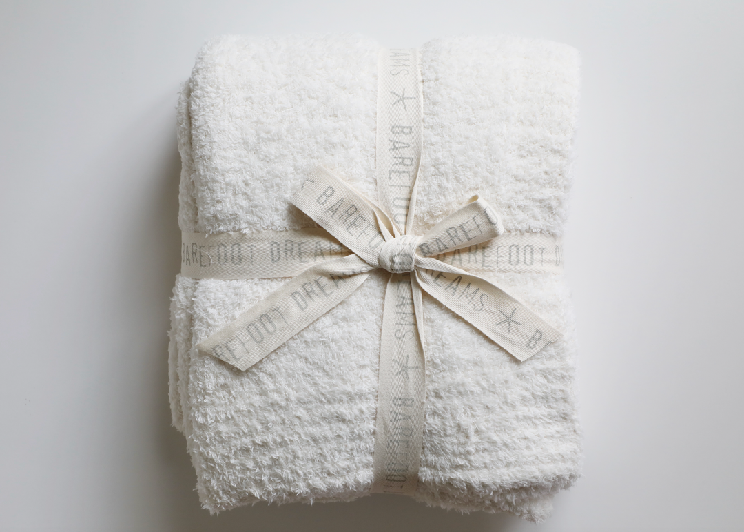 Barefoot Dreams - CozyChic Throw in Cream