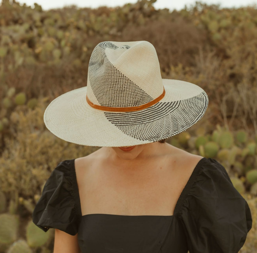 Freya - Geranium Hat in Natural/Black