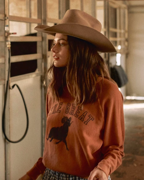 The Great - The College Sweatshirt with Ram Graphic in Spice