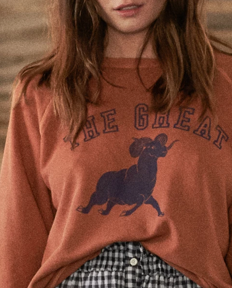 The Great - The College Sweatshirt with Ram Graphic in Spice
