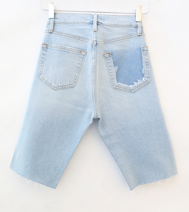 Frame - Le Vintage Bermuda Raw Edge Denim Shorts in Redondo Beach