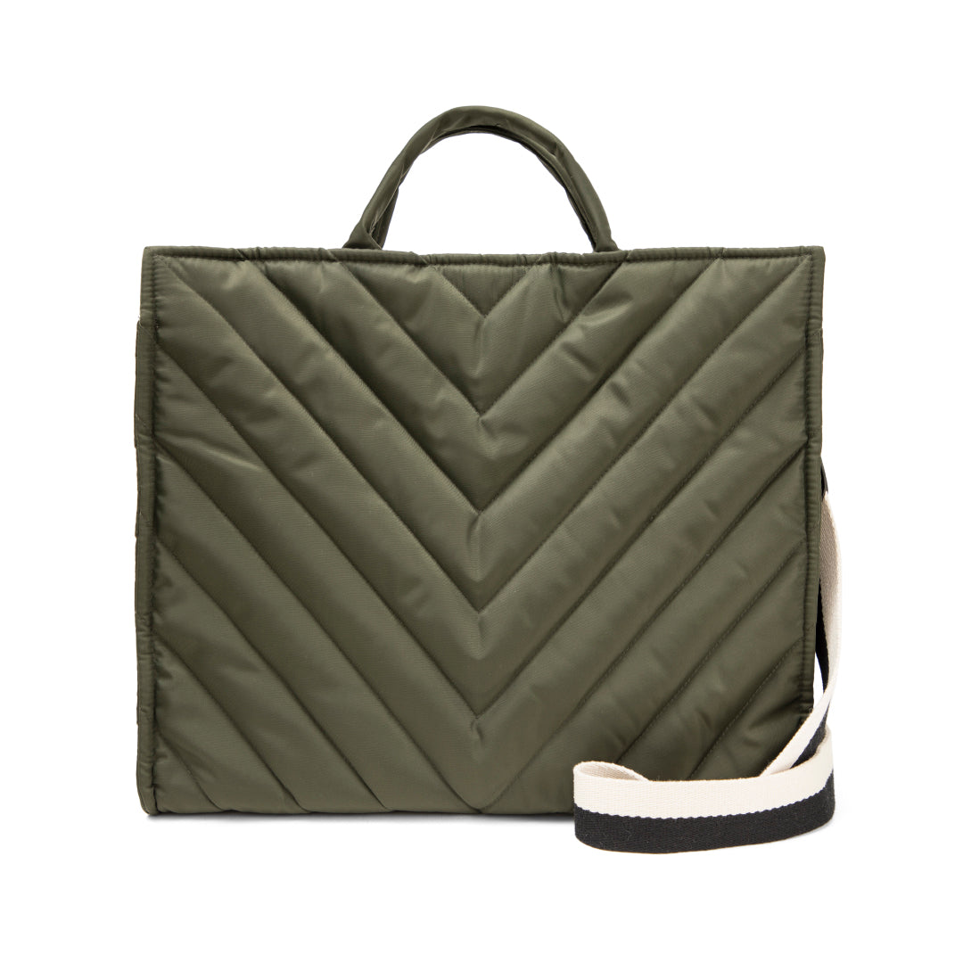 Clare V. - Simple Tote in Army Quilted V Puffer