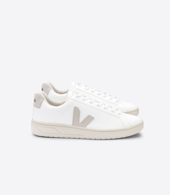 Veja - Urca C.W.L. Sneakers in White Natural