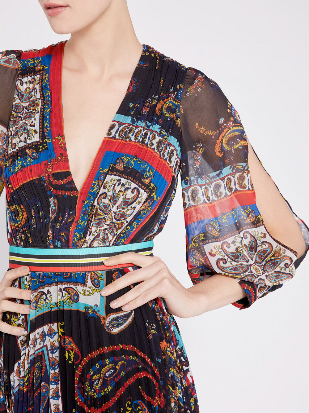 Alice + Olivia - Cheney Slit Sleeve Pleated Dress in Royalty Paisley