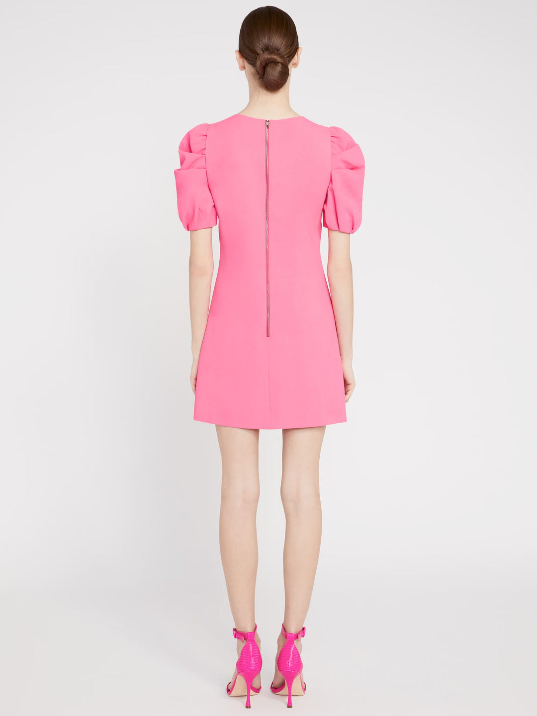 Alice + Olivia - Hanita Short Puff Sleeve Shift Dress in Wild Pink