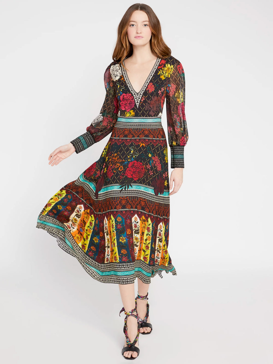 Alice + Olivia - Janey V Neck Flare Dress in Mona Multi/Combo Blond Genius Alice + Olivia - Janey V Neck Flare Dress in Mona Multi/Combo Blond Genius