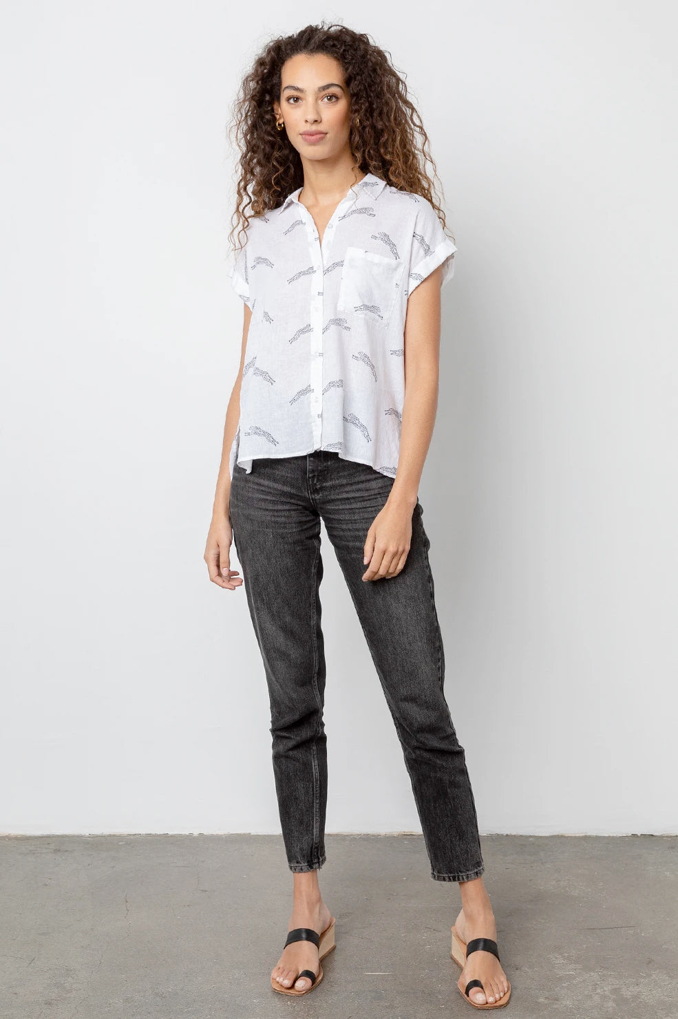 Rails - Whitney Button-Down Shirt in Cheetahs