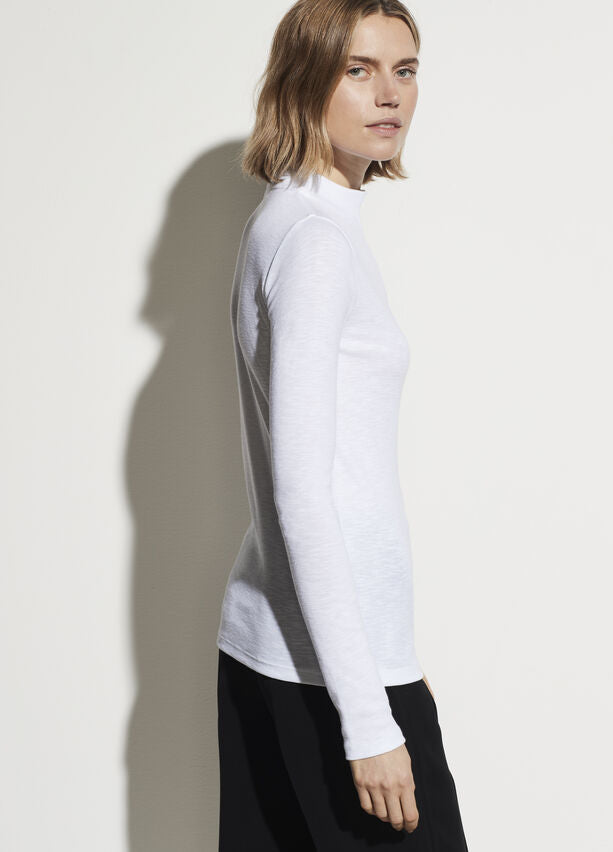 Vince - L/S Half Zip Mock Neck Pullover in Optic White