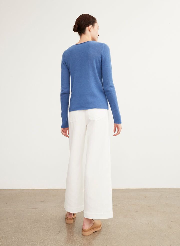 Vince - Trimless Pullover in Hydrangea