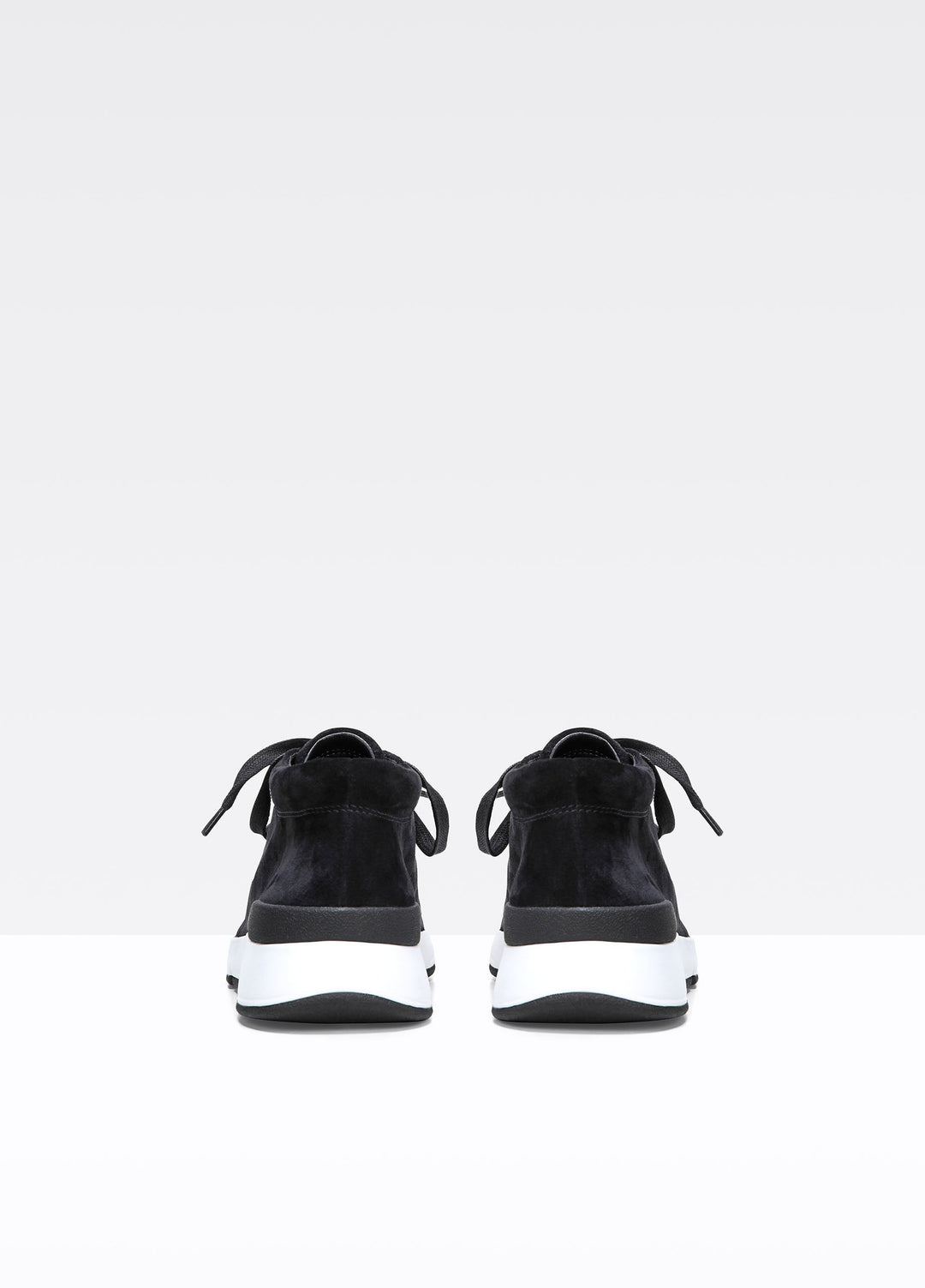 VINCE - Toronto - Suede Black