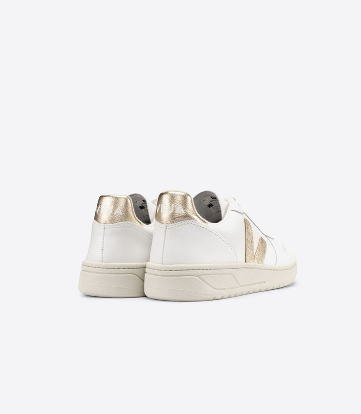 Veja - V-10 Leather in Extra White Platine