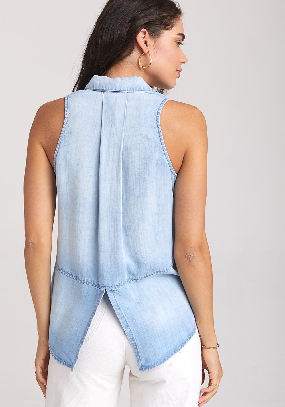 Bella Dahl - Sleeveless Split Back Top in Light Mist