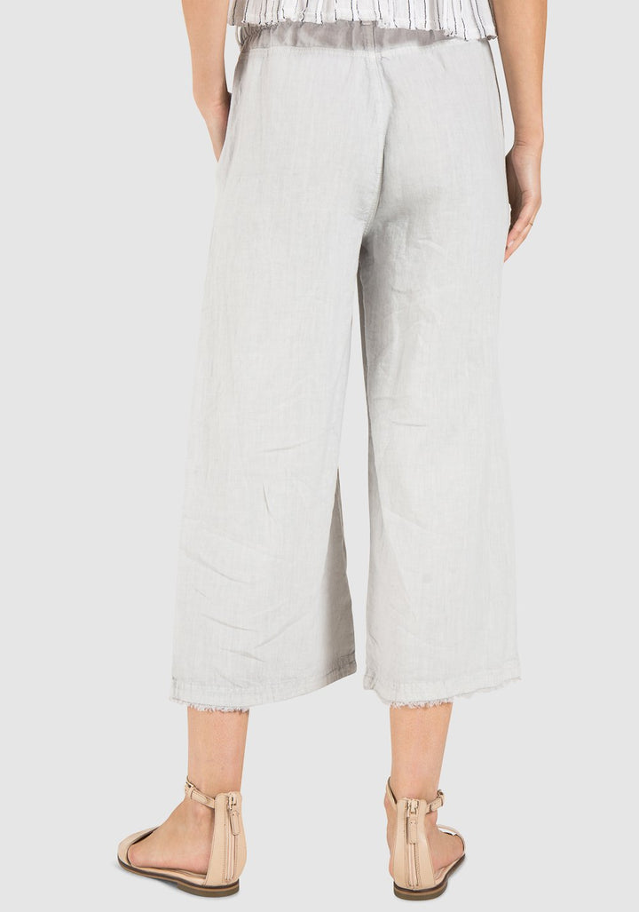 Bella Dahl - Frayed Crop Leg Pant