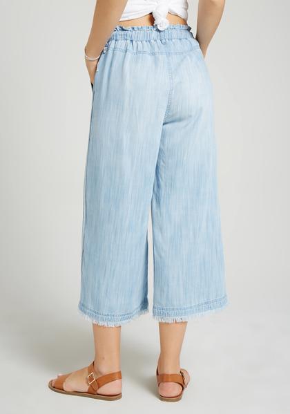BELLA DAHL - Side Stripe Trim Crop Wide Leg Pant in Del Sol Wash