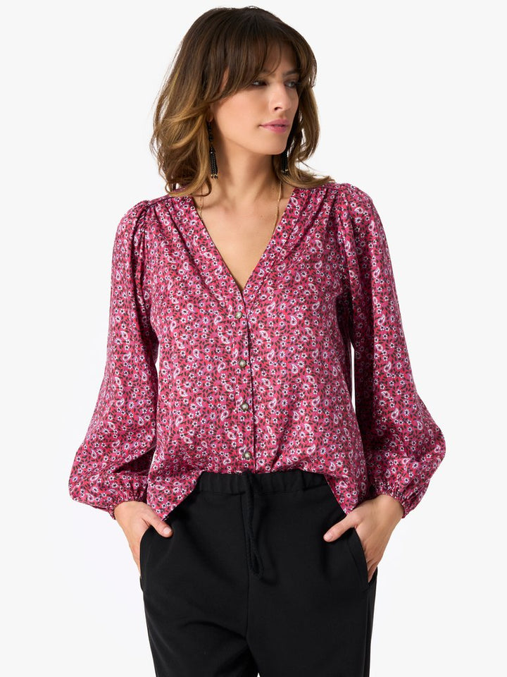 Xirena - Sadie Shirt in Red Rose