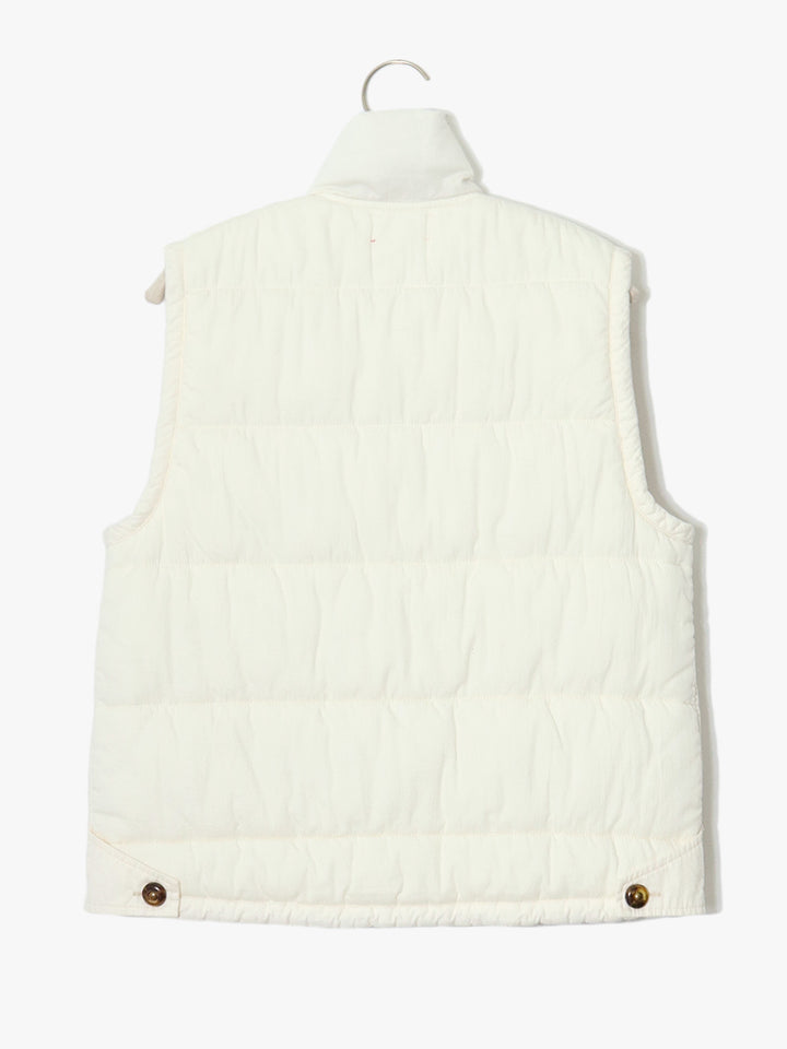 Xirena - Hunter Puffer Vest in Ivory Vine