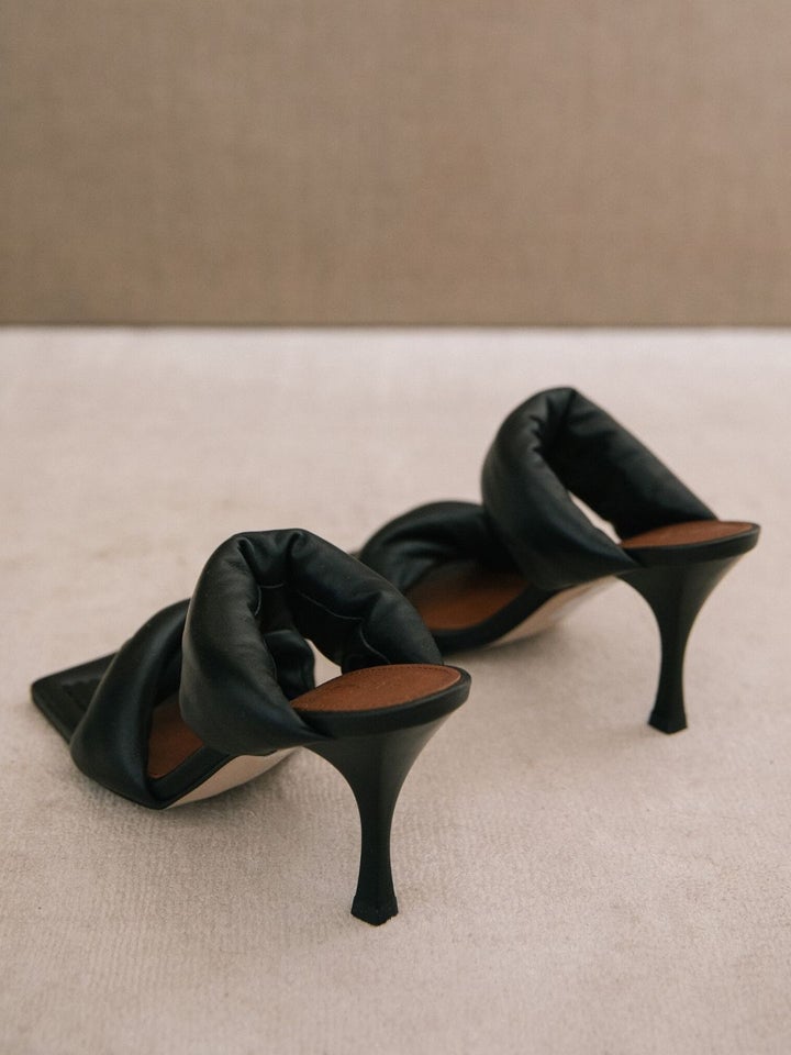 Alohas - Twist Strap in Black Shoes